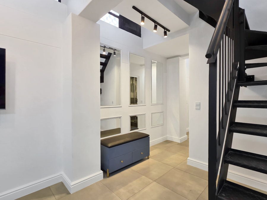1 Bedroom Property for Sale in Cape Town City Centre Western Cape